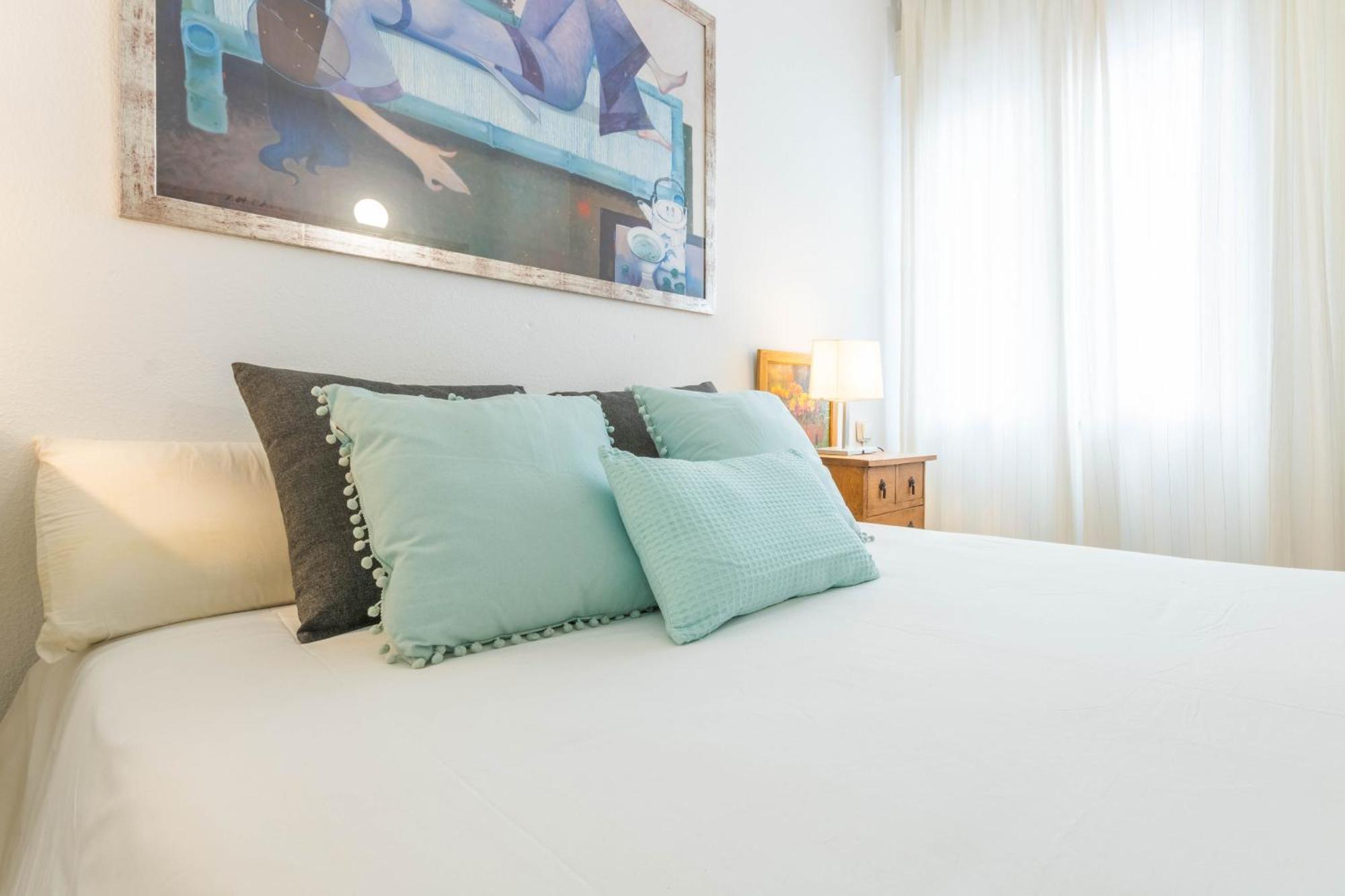 Nice And Cozy- 1Bd 1Bth- Triana 세비야 외부 사진