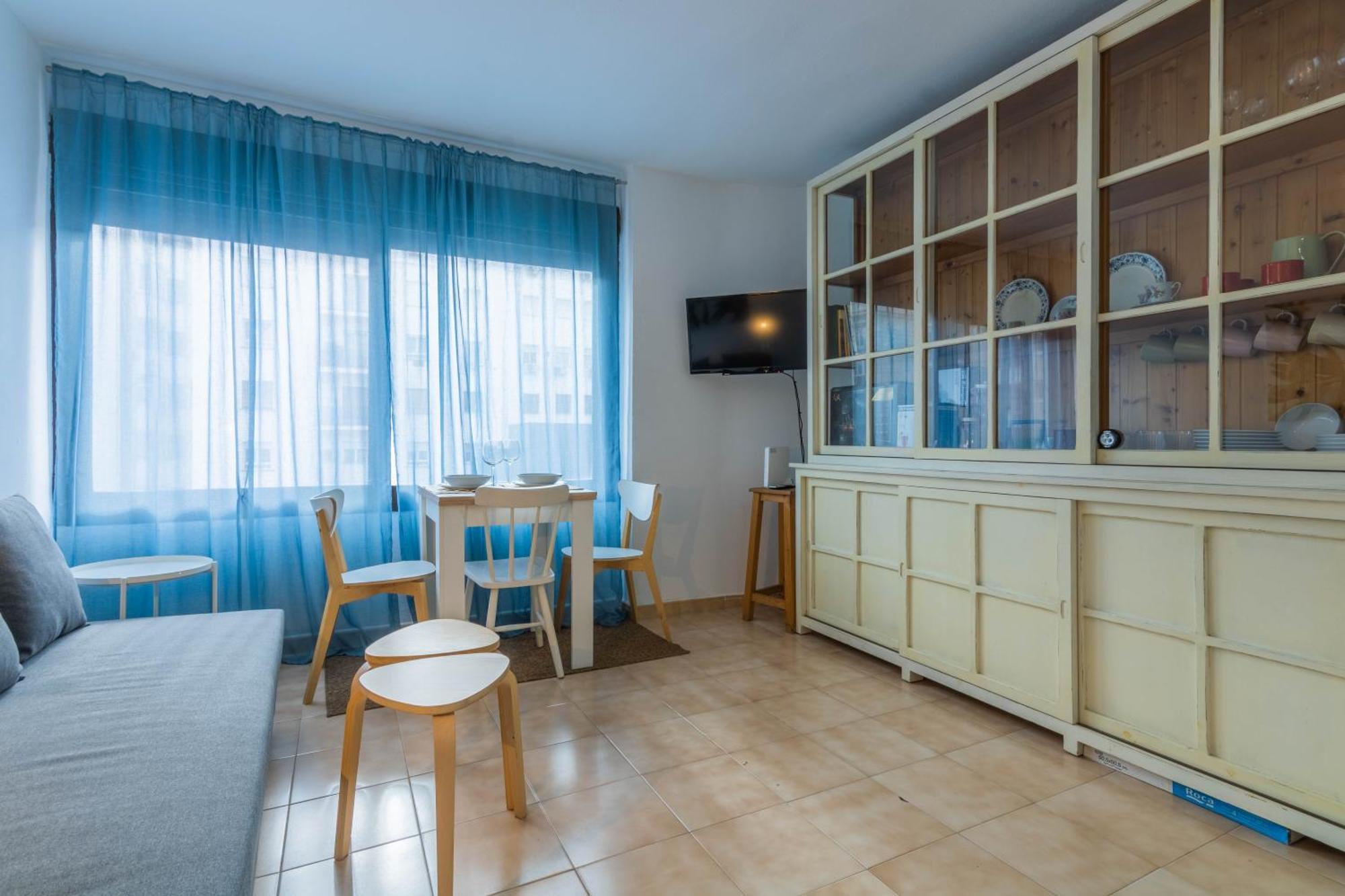 Nice And Cozy- 1Bd 1Bth- Triana 세비야 외부 사진